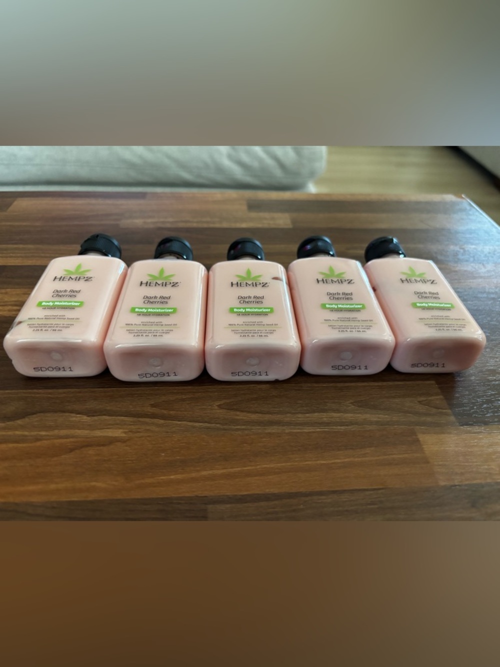 5 mini Hempz Dark Red Cherries Body Moisturizer NEW - Picture 2 of 3